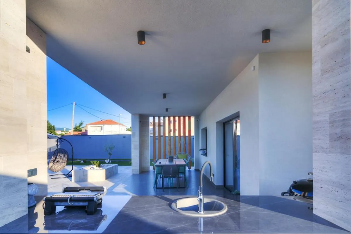 Villa One By Aneo Travel Novi Vinodolski
