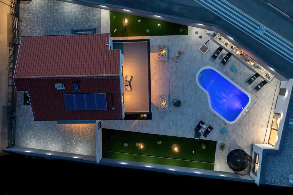 Villa One By Aneo Travel Novi Vinodolski